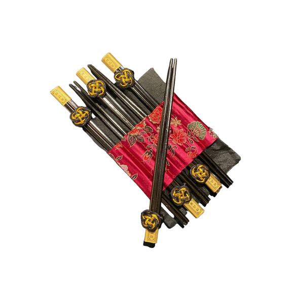 Set of 6 Vintage Japanese Black Lacquer Chopsticks with Fabric Rolling Case NOS - Picture 2 of 7